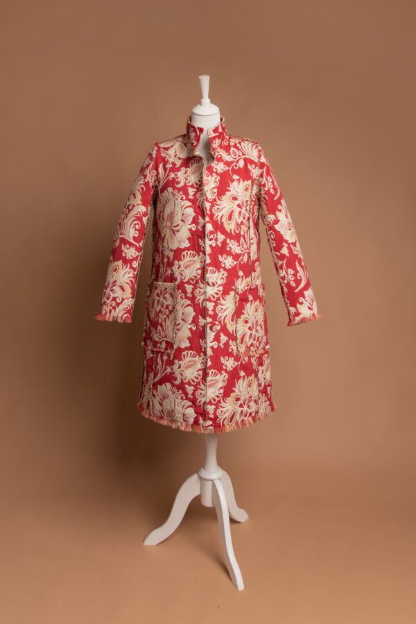 Trench Grazia da donna in cotone e poliestere reverse color rosso con disegno floreale color crema